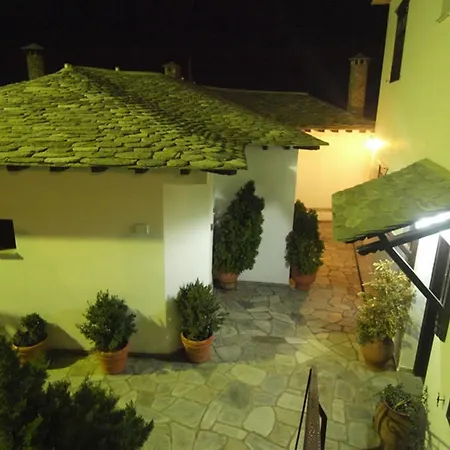 Adam 호텔 마크리니차