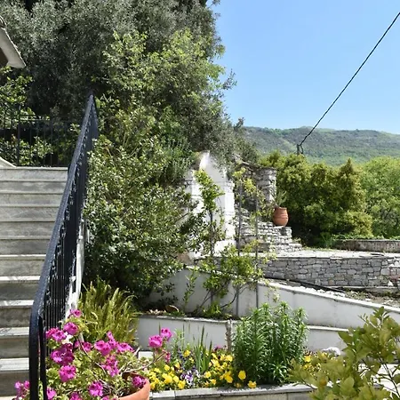 αδάμ Ξενοδοχείο Μακρινίτσα
