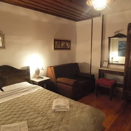 Adam Hotel 2*