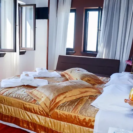 Otel Adam