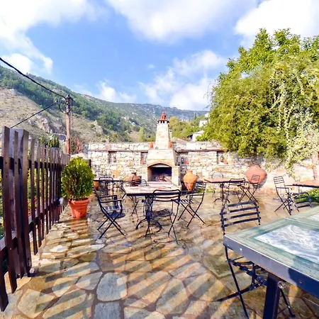 Adam 2* 마크리니차